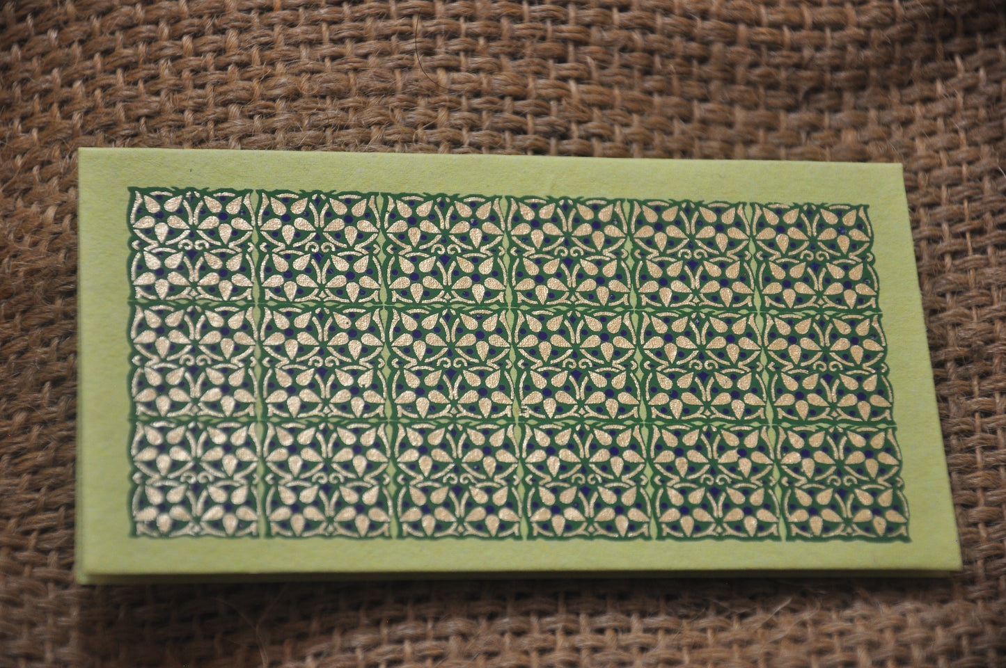 Filigree Screen Cards – 5 Assorted Colours