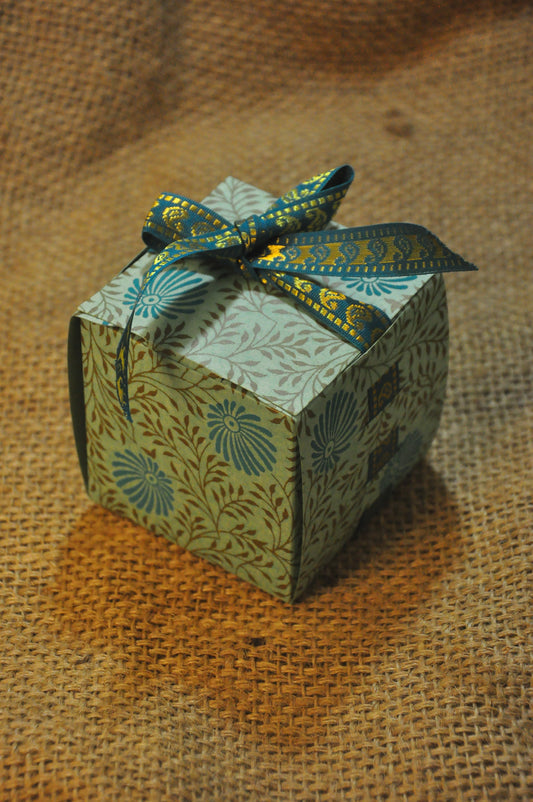 Ribbon Box