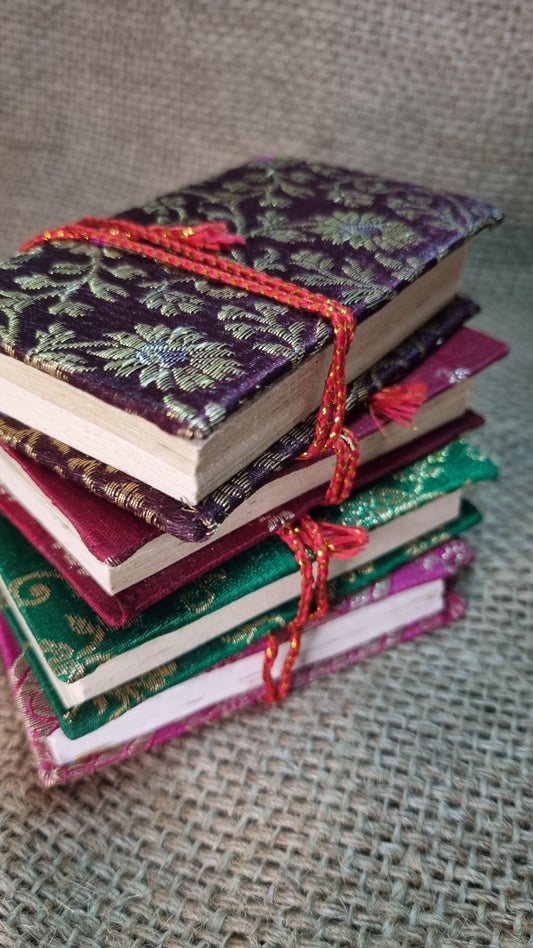 Zari Book